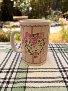 Vintage Russ Berrie Floral Heart Pink Ribbon mug